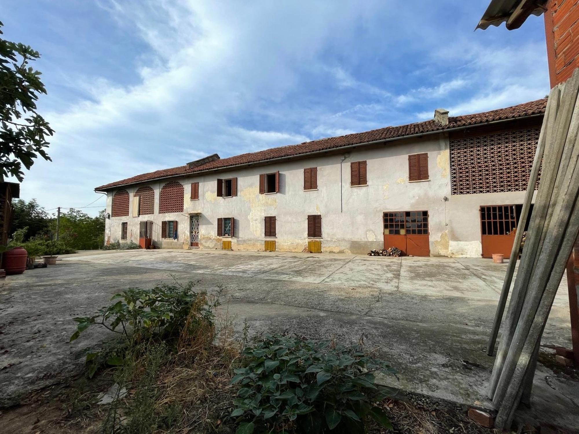 Cascina Baresane Bed & Breakfast Алба Екстериор снимка
